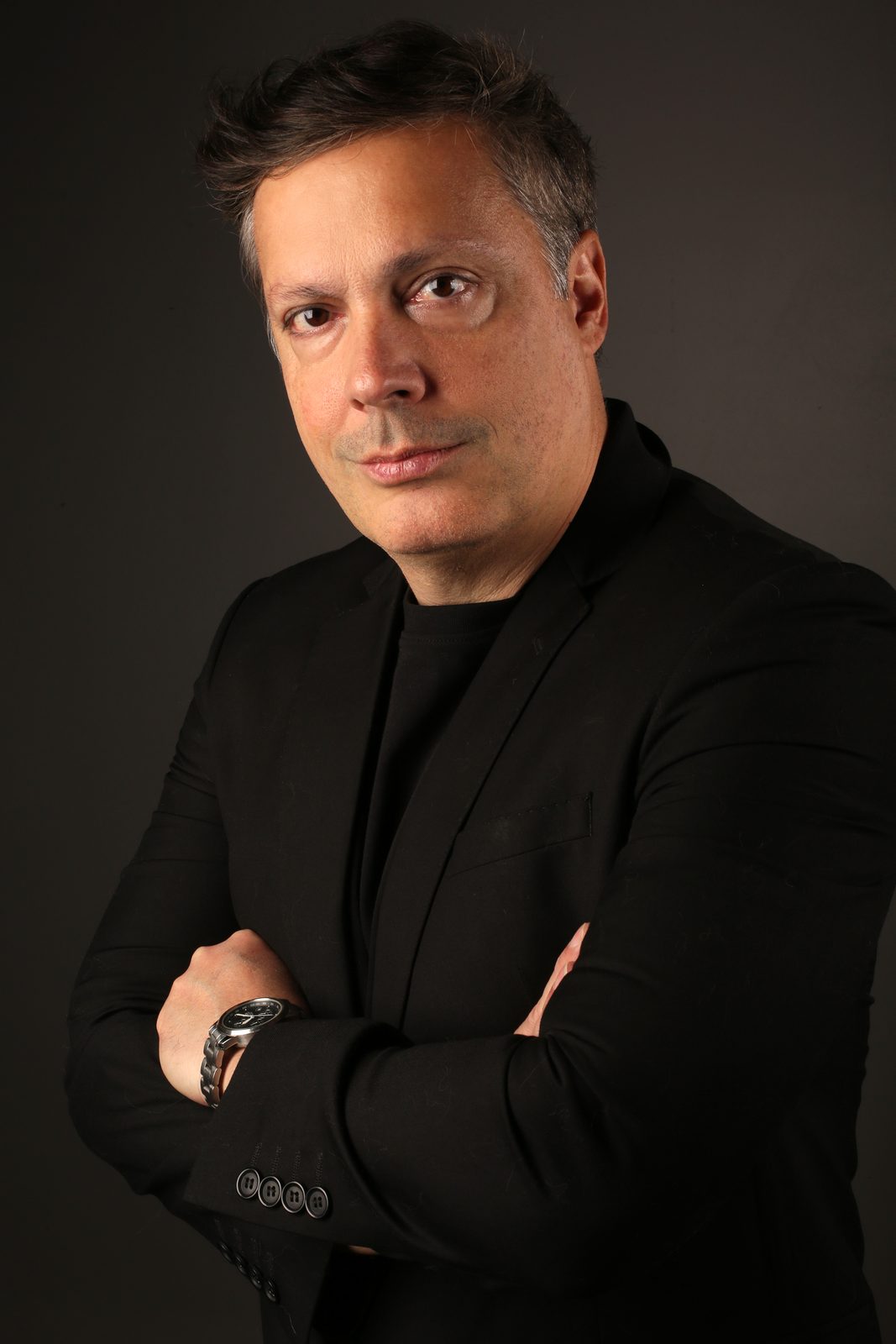 Eduardo Lassah, dublador e diretor de dublagem Eduardo Lassah, ator e dublador, em estúdio de dublagem no Rio de Janeiro